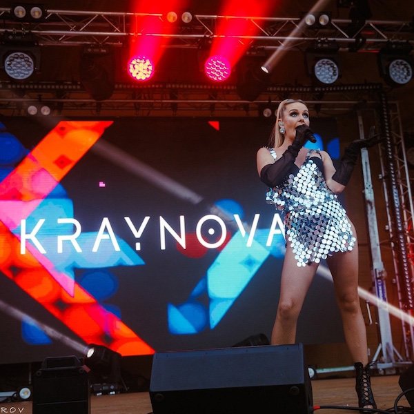 Настя Крайнова (ex. участница группы Тутси). Заказать концерт, выступление на мероприятие, букинг артистов на корпоратив.